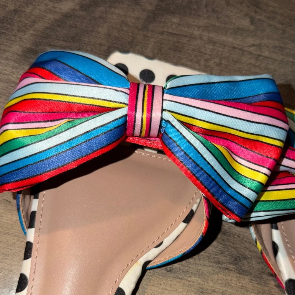 NWT Betsey Johnson Polka Dot Sandals with Rainbow Bow - Picture 5 of 5